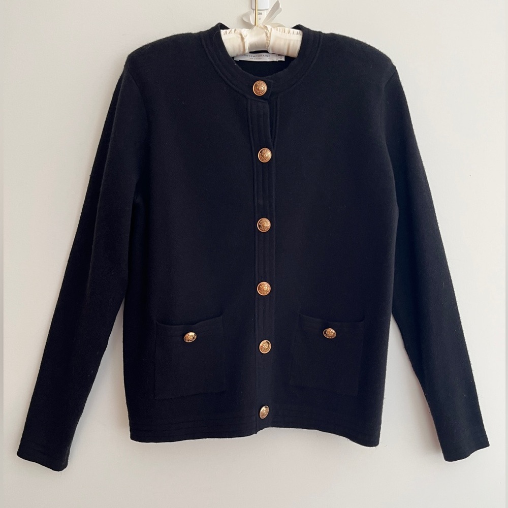 CONTEMPORAINE Short Knit Cardigan Gold Tone Crest Buttons Preppy Nautical Chic